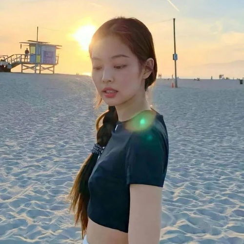 jennie头像你寥寥几眼都能抵山河万色