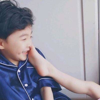 情侣头像可爱小孩一对两张真人萌娃情侣头像一男一女