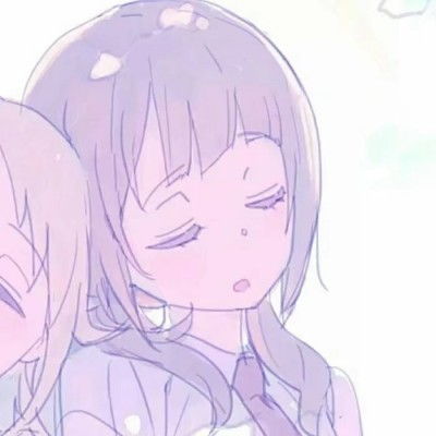 最近火了紫色系闺蜜头像,女生节躲过了横幅,躲不过闺蜜