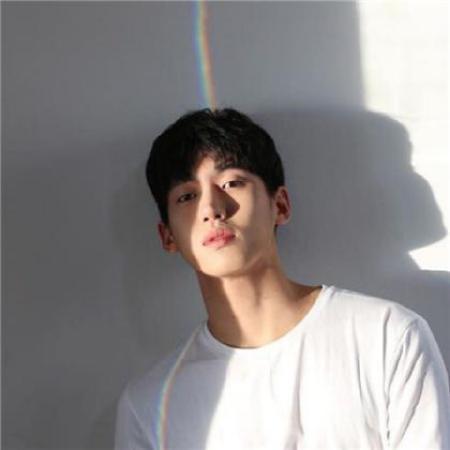 阳光清新男生头像,一定做心怀善意的人
