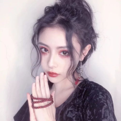 头像忠于你的梦想,别管它现在能不能发光

