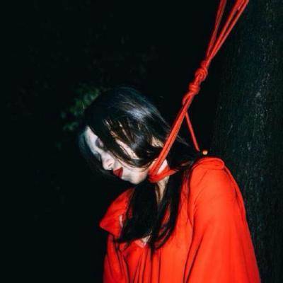 特别丧的女生头像血腥恐怖头像吓死人不偿命