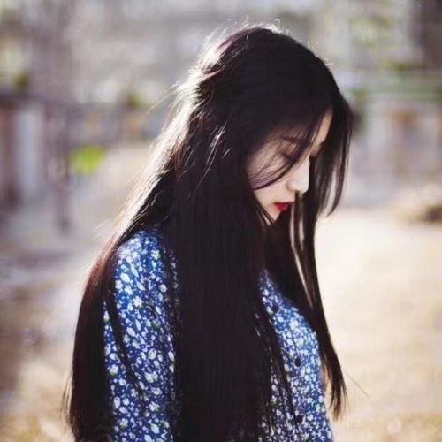 真正幸福的女人一半深情,一半无情