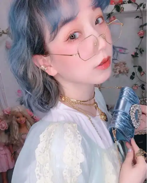 夏天最火的彩色发色在这里高调又显白,让你美出新高度