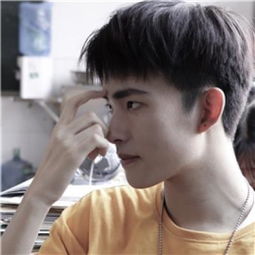 经典酷炫狂拽的男生时尚个性头像大全