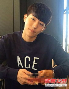 男生齐刘海锅盖头发型萌系男生可爱潮发型