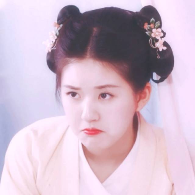 这两位女星虽然不太红,可这古装空灵出尘宛如仙女