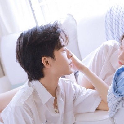 超级青春的女生头像