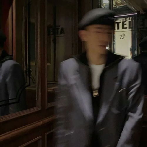 男生头像有人陪你
