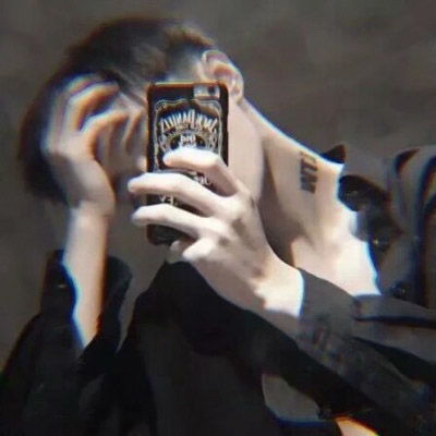 qq头像男生阳光侧脸治愈系积极向上阳光男生头像