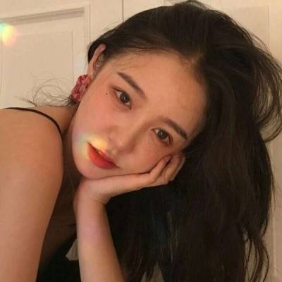 禁欲系清冷感美女头像欧美