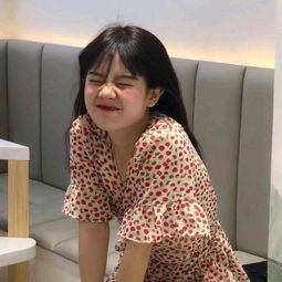 治愈系图片头像女微笑可爱女孩