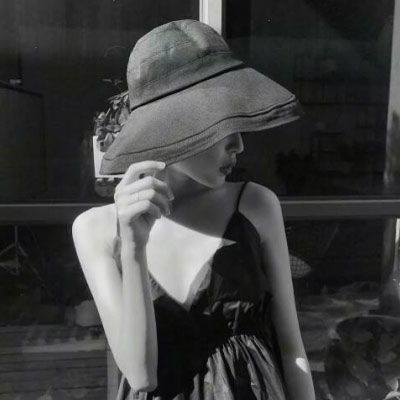 黑色头像女高冷
