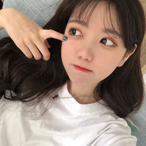12星座上数学课时在干嘛双子折纸飞机,而白羊是脱鞋子