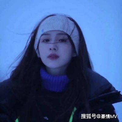 帅气男生头像蓝色系真人