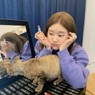 猫系女孩照片真人qq头像