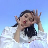 高清唯美蓝天女生头像