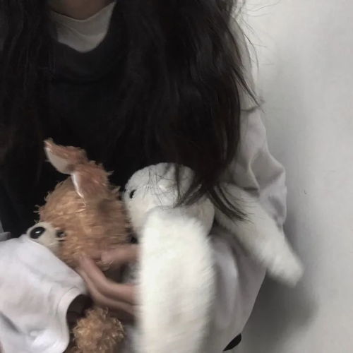 女生头像黑色系高清撕咬