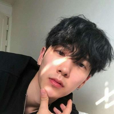 高端气质微信头像男生有创意