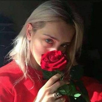 气质高雅女生红色系头像,女生头像图片