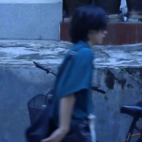 男生头像我们共同喜欢着现在.