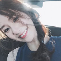 我想要放纵却又害怕堕落非主流美女