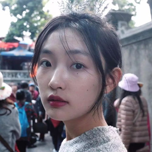 长得神似杜鹃周迅,出道就挑战3种性格,这个禁欲系少女叫周依然