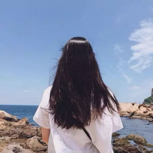 第一眼喜欢哪条黑裙子,测你的性格特征,准爆

