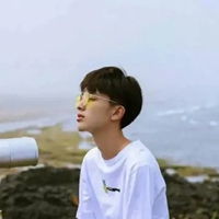qq头像男生成熟阳光