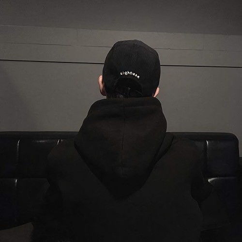男生头像高冷头像换一个吧