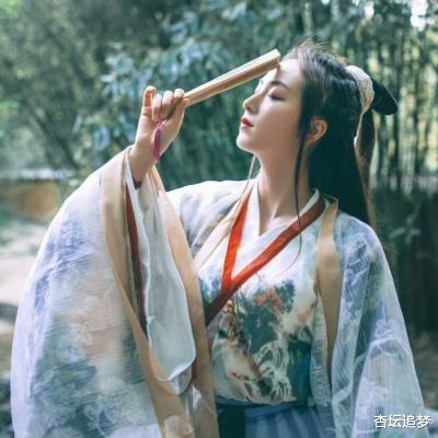 男系古风高冷头像霸气头像图片黄圣依