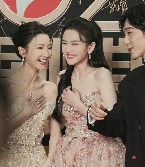 毛晓彤宋祖儿新组合名鹅毛大雪,咱们三丽四美的姐妹情好可爱