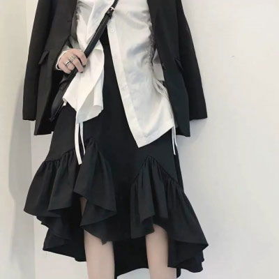 黑色系高级感头像女生下装