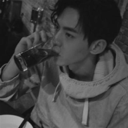 男头黑白头像真人