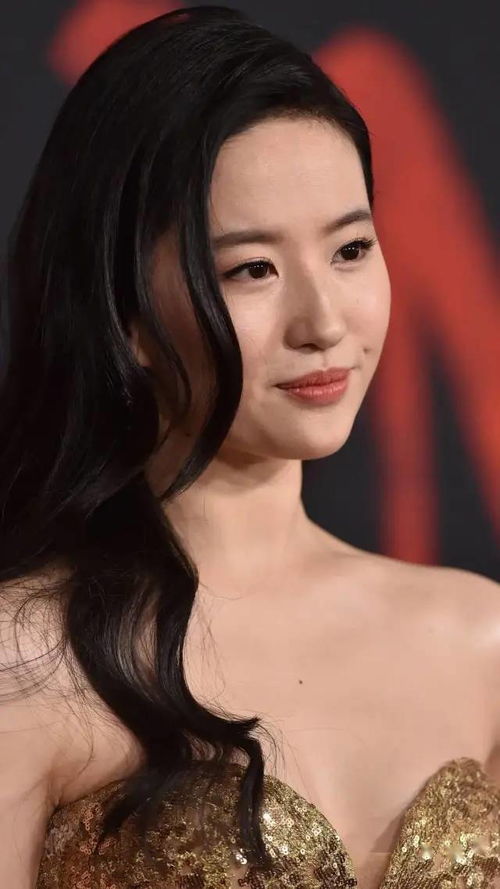 女明星的高清生图,赵丽颖五官很标致,景甜这皮肤真的天生丽质