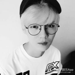 金秀贤朴宝剑鹿晗,戴上眼镜就是斯文败类
