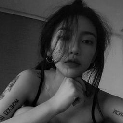 女头像霸气高冷黑白单纯的小成熟