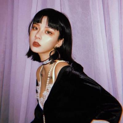 高冷禁欲系御姐头像4k短发女生