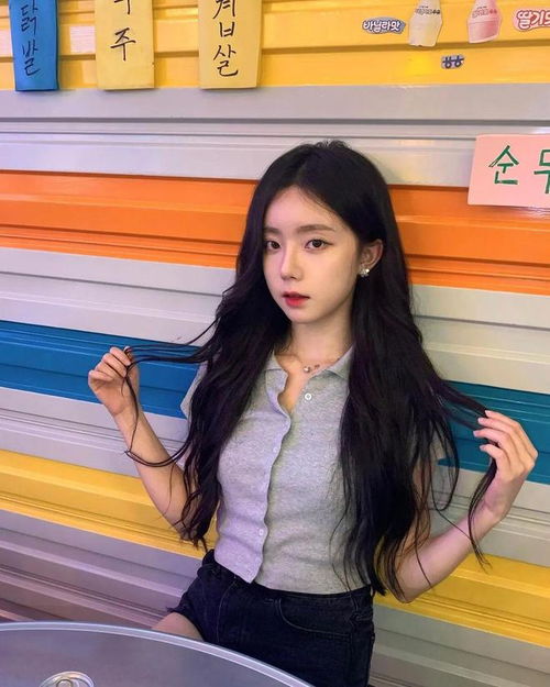 张允恩,颜值和身材俱佳的韩系网红美女
