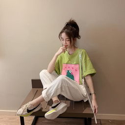 最近00后偏爱绿色系短袖,19年超级火,变身清新小仙女