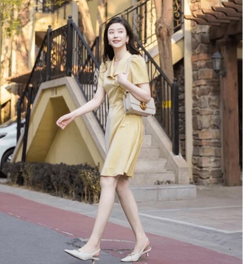 治愈系头像女生黄色裙子少女心
