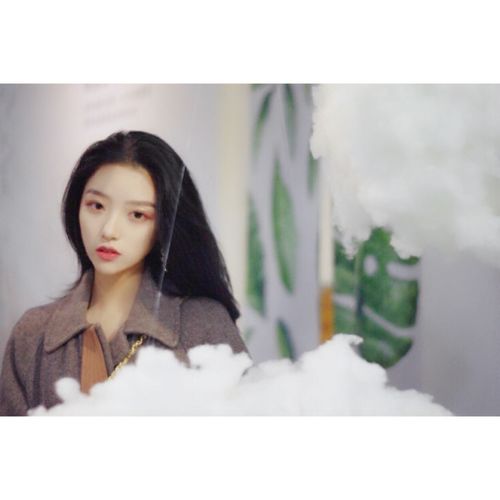 治愈系微笑女生头像李盼兮