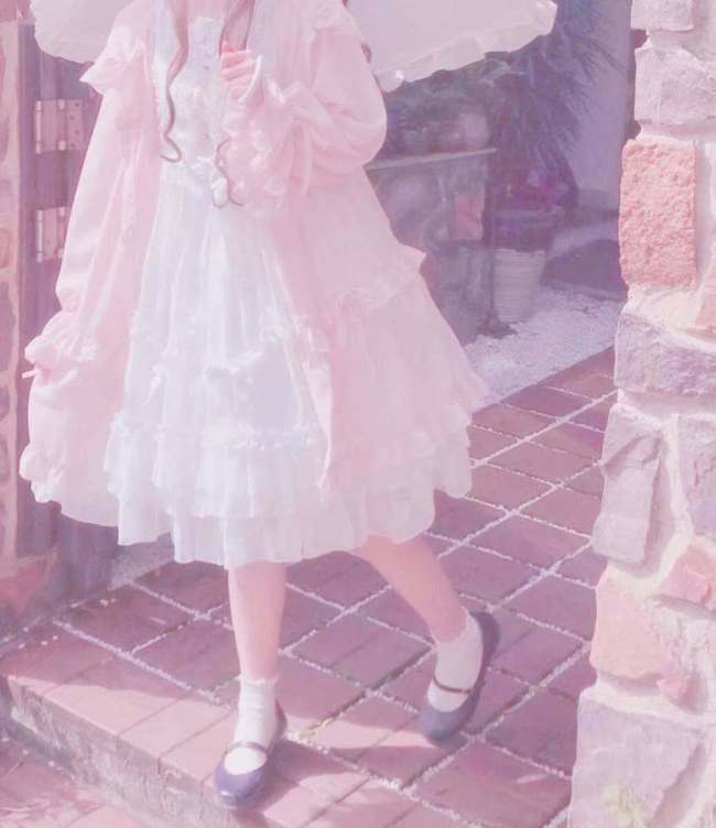 仙女系不露脸女生头像相爱没有那么容易,每个人都有自己的手机