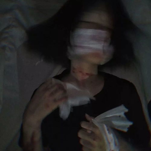 丧头像拿刀自杀