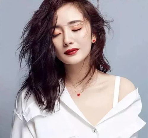 赵丽颖星星锁骨圈粉,杨幂baby张天爱秦岚和她比也不逊色吧