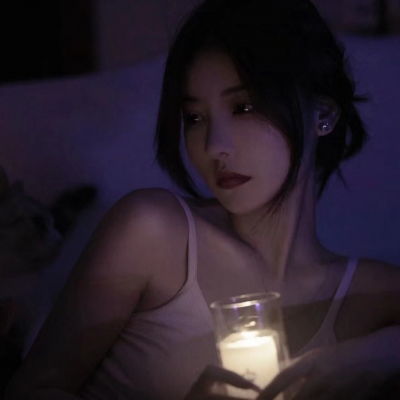 女生心情不好的丧系陌陌伤感头像合集很颓废的时候用的头像