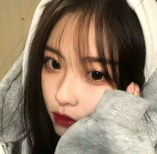 治愈系头像女生简单干净女头