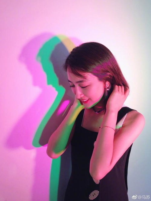 马苏真是太敢穿了,37岁的她装扮成粉嫩少女马苏需要一些少女心