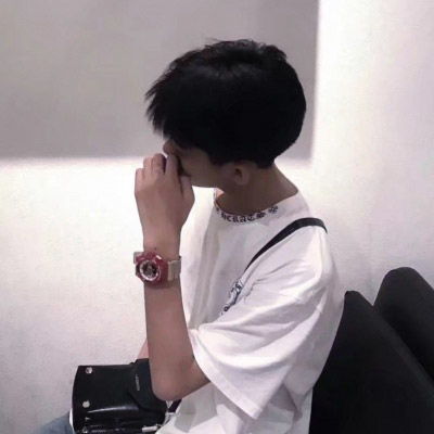 白色干净男头像会发光的男神