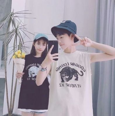禁欲系头像男士系女士看书